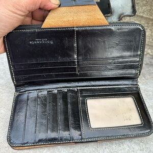 Borgasets Hand Made Black Wallet w/ BROWN Closure